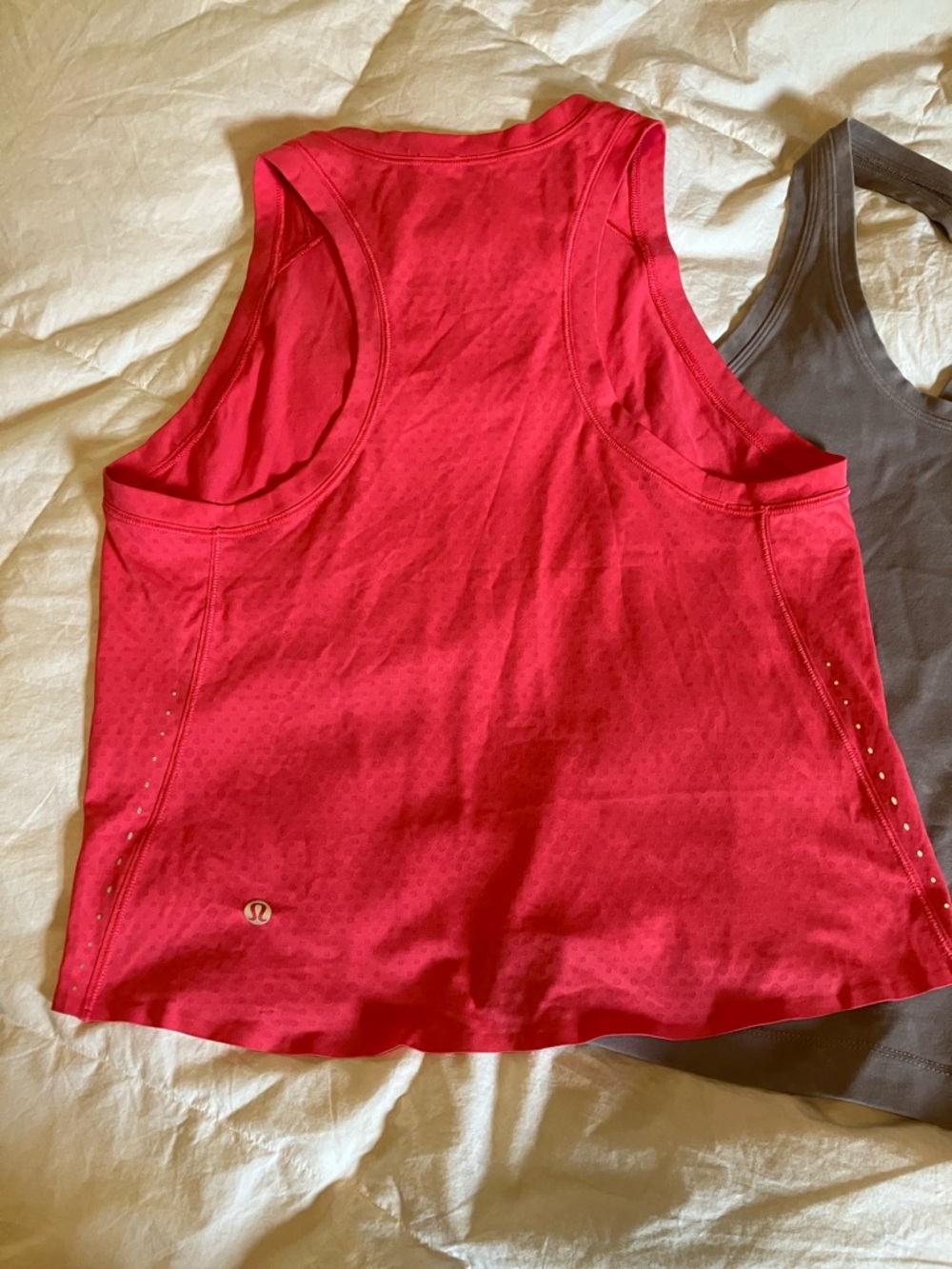 Lululemon Tank Tops - Picture 4 of 8